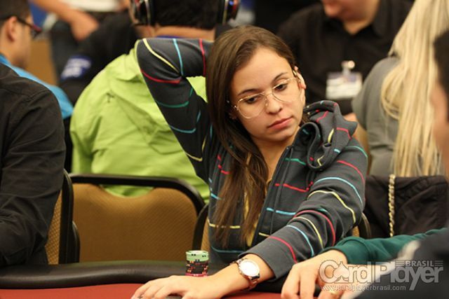 Bruna Araújo (Campeonato Brasileiro por Equipes 2014) /CardPlayer.com.br