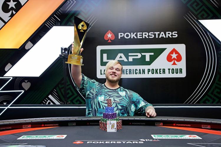 Anthony Barranqueiros dominates FT at the LAPT Rio Main Event, wins unprecedented title and earns R$650,000/CardPlayer.com.br