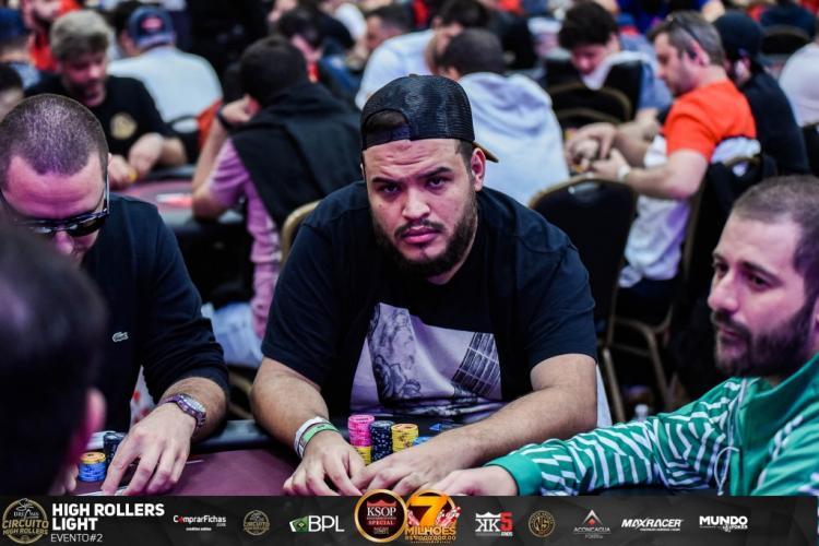 Brasileiro de Orlando vence o Campeonato Mundial de Poker