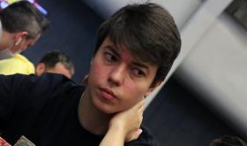 Gabriel Schroder está na FT do Main Event da WSOP Paradise